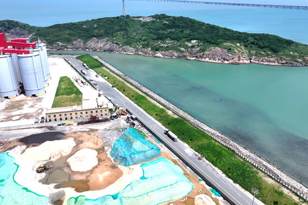 ����܇֮�ѣ��x��V���I(l��ng)������Դ �_������&ldquo;�ϱ�&rdquo;ʮ܇��ʡ20�f����D��839.jpg