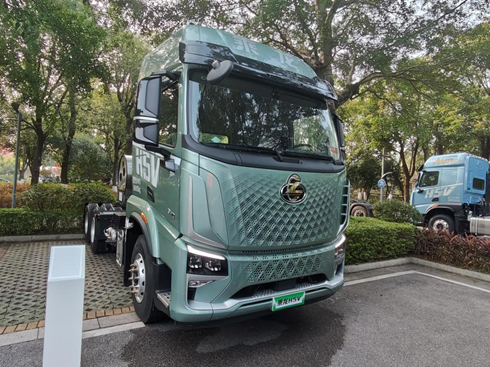 ���R���p���� ����H5V LNG����܇(ch��)�������I(l��ng)�Ȅ�(chu��ng)��·