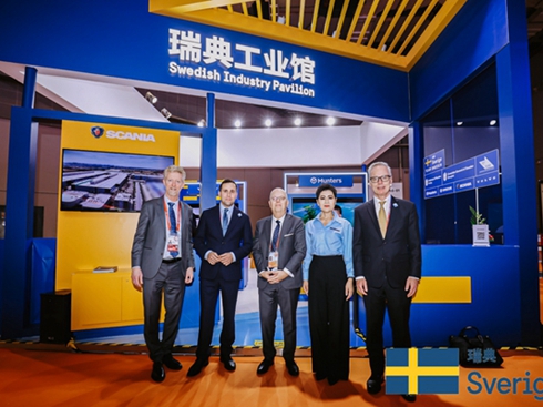 �ٴ������M(j��n)����(hu��)��˹���၆�l(f��)����޹��S�����M(j��n)չ