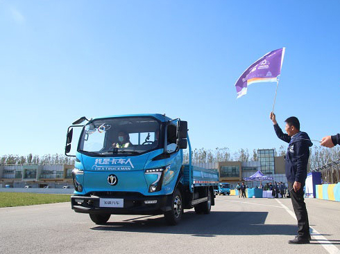 �����á����ǿ�܇(ch��)�ˡ�����վ���w��W7�A�����м���ȼ��