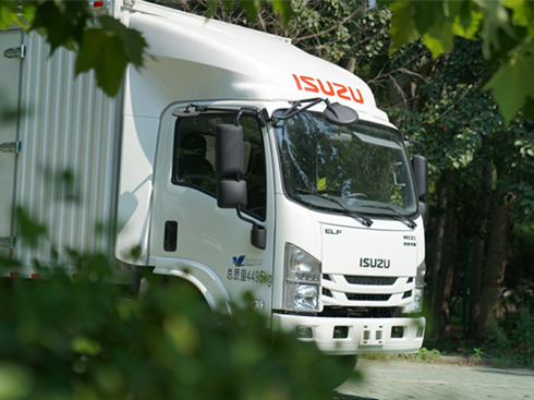 ����ʮ�ȫ��2.5���l(f��)��(d��ng)�C(j��) ��(sh��)�đc���ʮ�M100��ʽ�p��