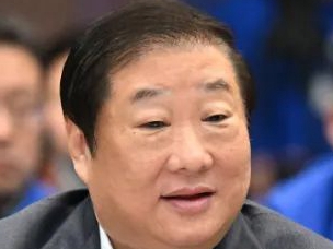 �T��⣺�b������Ҫ�����˹����ܵĳ�򣬌�(sh��)�F(xi��n)�M(j��n)������