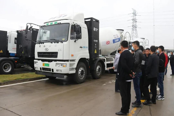 �ԃr(ji��)�ȸ� ���u(y��)�� ���ֿ͑��������M(j��n)�h�R�Ƽ����F(tu��n)���^����