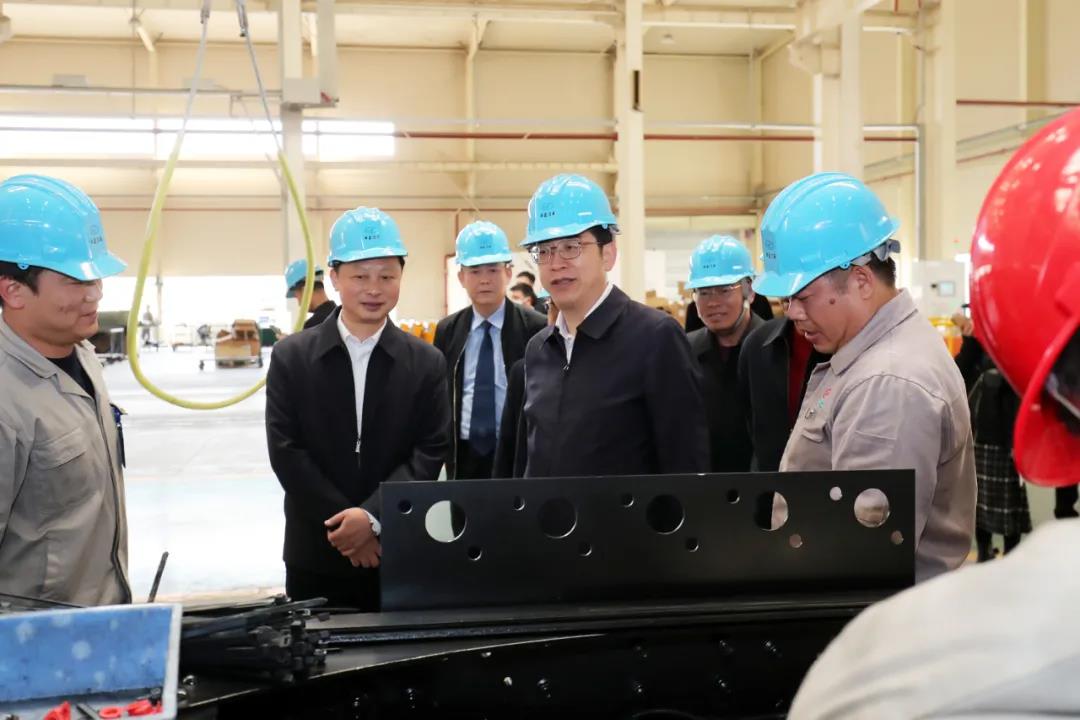 �����ί��ӛ��Ⱥ�ߵ������A�⡤���R�M�Џ�(f��)���{(di��o)��ο��