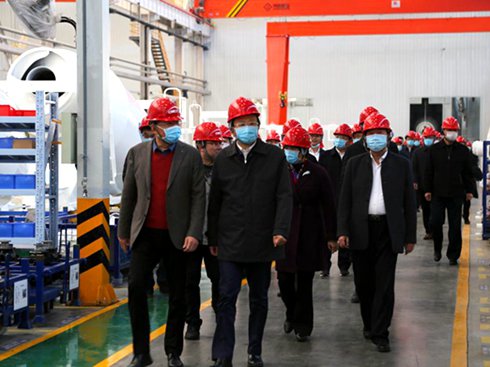 �P(y��ng)�������װ����I(l��ng)��(d��o)�^Ħ�м�ͨ�A��(sh��)�ֻ���܇(ch��)���S