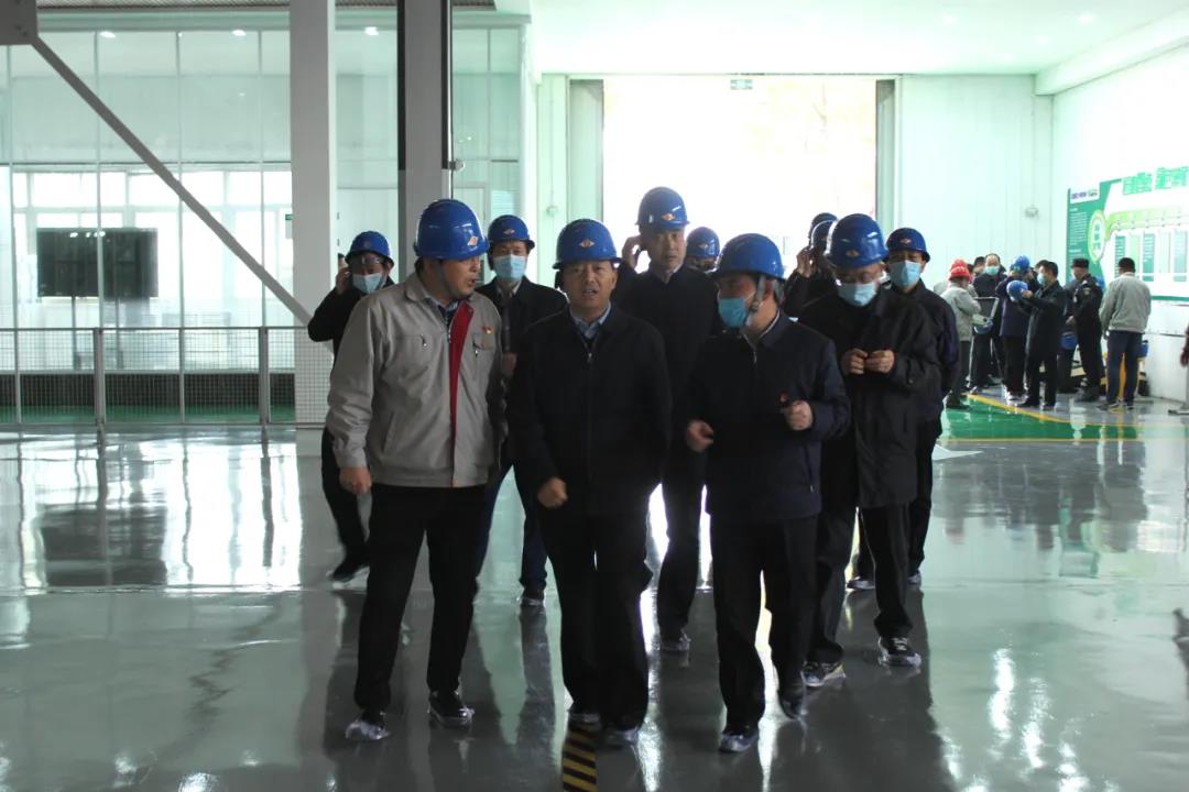 �������˴�ί��(hu��)�h�M��(sh��)ӛ����(r��n)�ɞ��м�����߶������c(di��n)ٝ