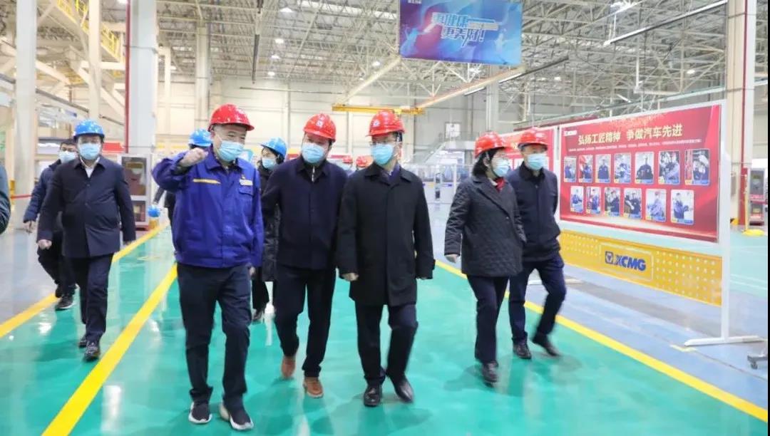 �_(k��i)�ּ��_�� ��ί����(sh��)ӛ�������L(zh��ng)һ���{(di��o)���칤��܇(ch��)