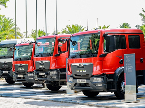 �ԏ�(qi��ng)�š��{�����I(l��ng)�ܸ߶˵ױP(p��n)�Ј�(ch��ng) �������b���g(sh��)���ڏB�T(m��n)����(d��ng)