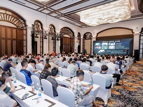 ���r���V���k���g(sh��)�������200��˾�C�W(xu��)�����x늳ء�